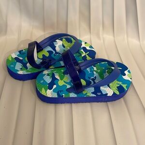 NWOT toddler size 6/7 Childrens Place flip-flop style sandals with heel strap